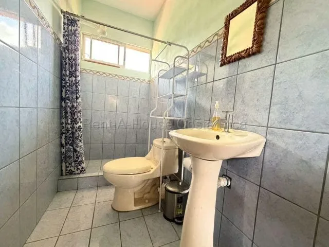 RAH 27-886 En Condominio! Puente Piedra Grecia | Lote 302.44m² | Const 220m² | 2 Niveles | 4 Cocheras + Terraza Central, photo 13