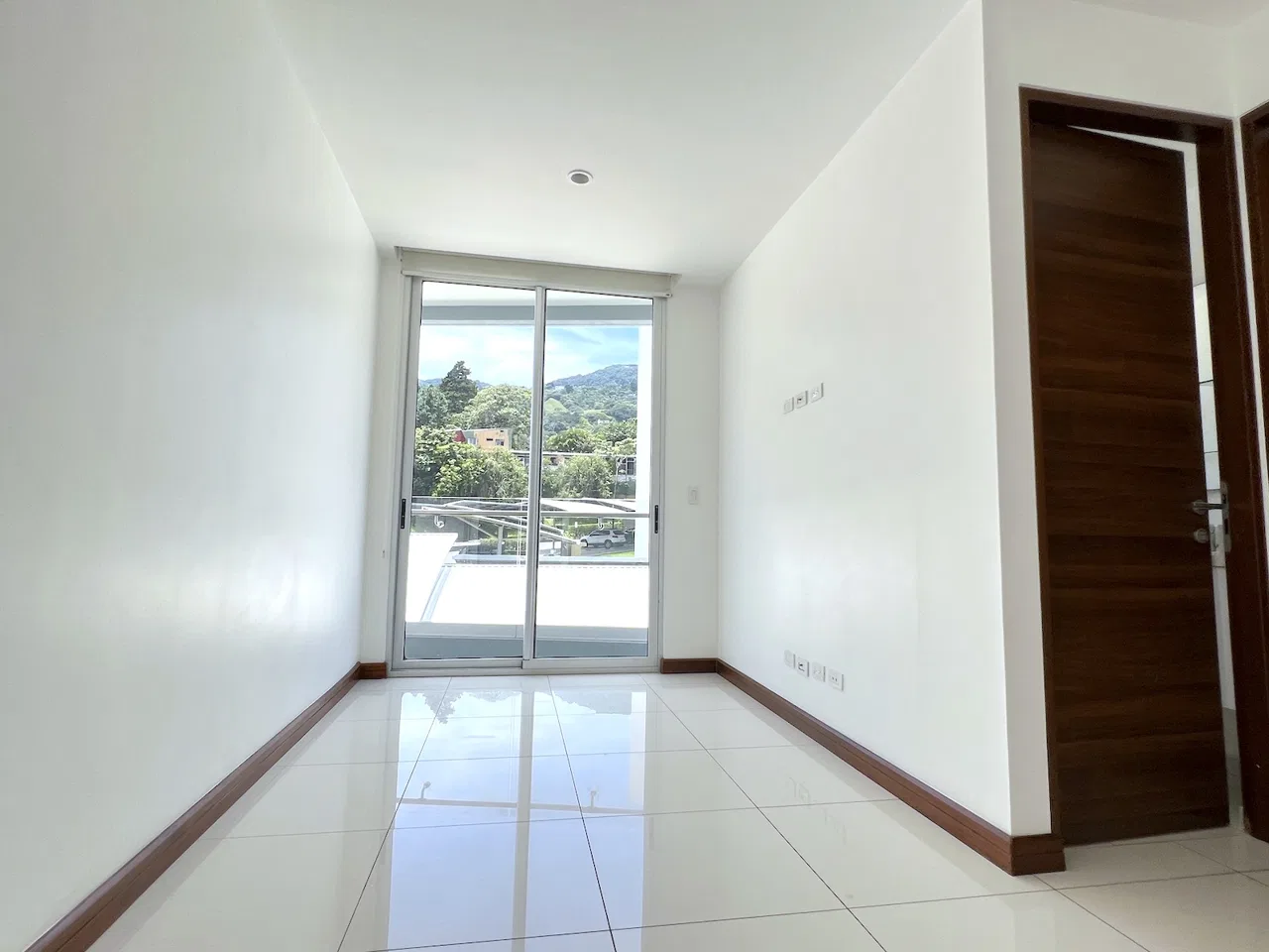 Sale, Spacious Corner Unit Apartment, 3B, 2.5B, 2P With Great Views, in Escazu, photo 14