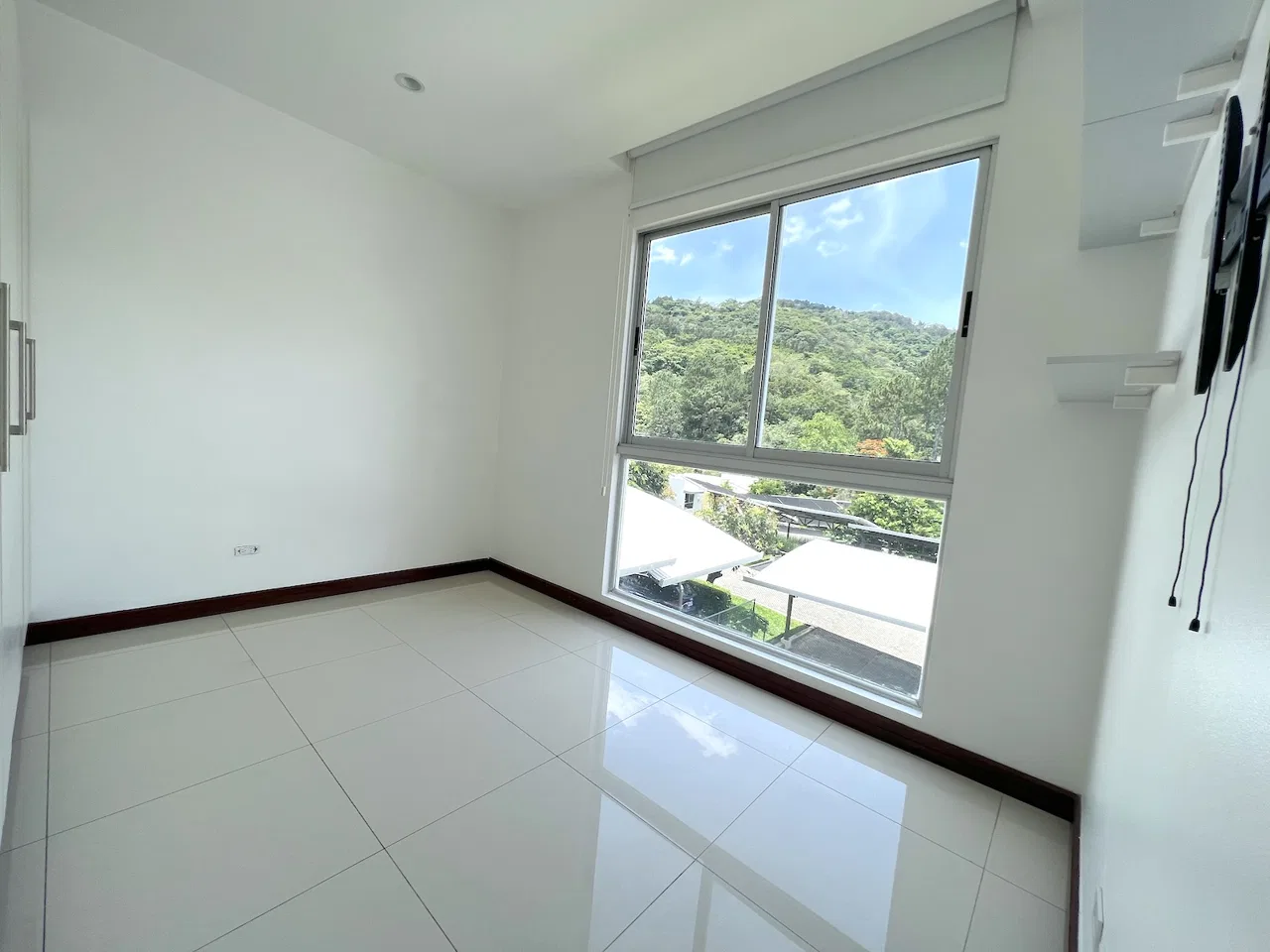 Sale, Spacious Corner Unit Apartment, 3B, 2.5B, 2P With Great Views, in Escazu, photo 22