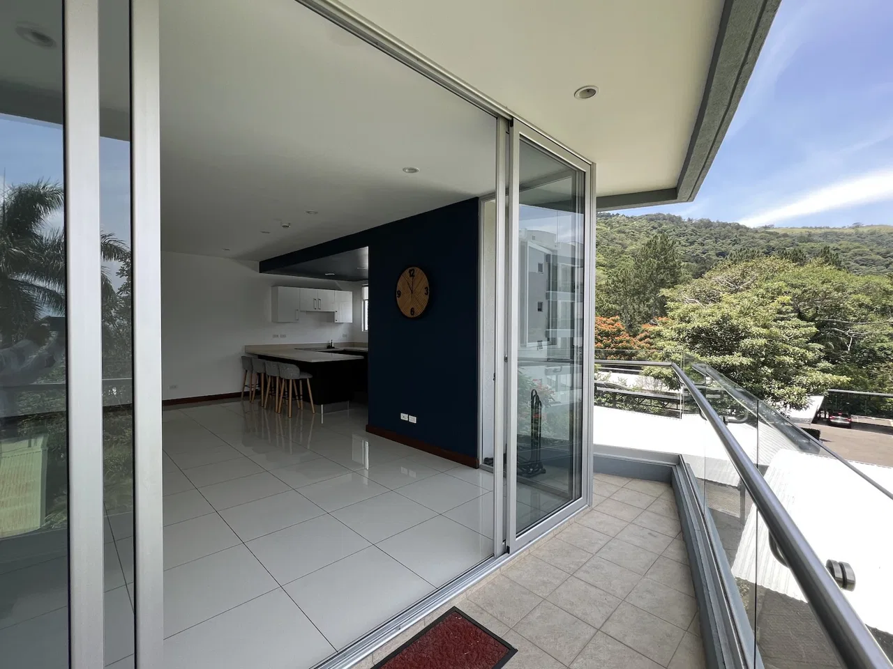 Sale, Spacious Corner Unit Apartment, 3B, 2.5B, 2P With Great Views, in Escazu, photo 7