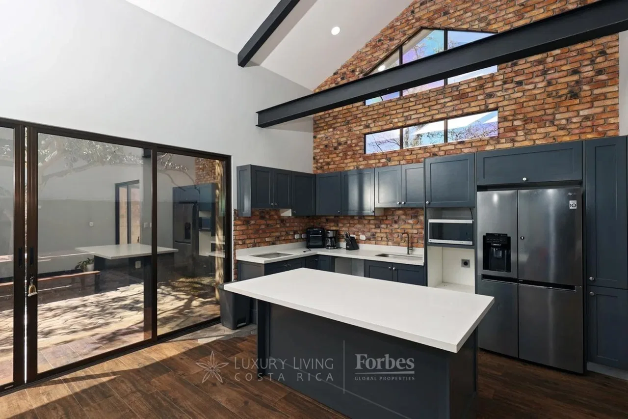 House with Industrial Design and Comfort, Lomas de Hidalgo, La Garita, photo 13