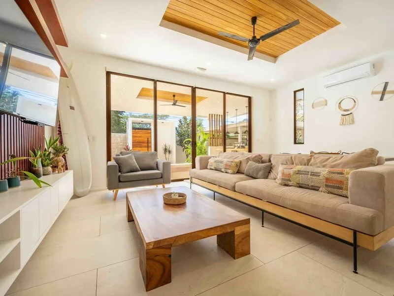 3 Bed Single Family Homes For Sale in Playa Grande, photo 2