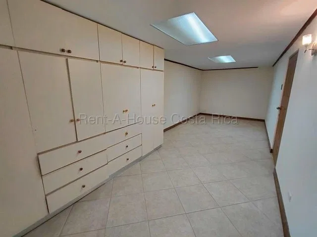 Alquiler de Casa en Montes de Oca-San Pedro. RAH 27-452 - Alquiler / Renta en Montes de Oca, photo 4