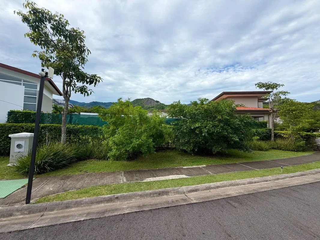 Construí la casa de tus sueños en un residencial rodeado de naturaleza, con amenidades para disfrutar en familia y espacios ..., photo 2