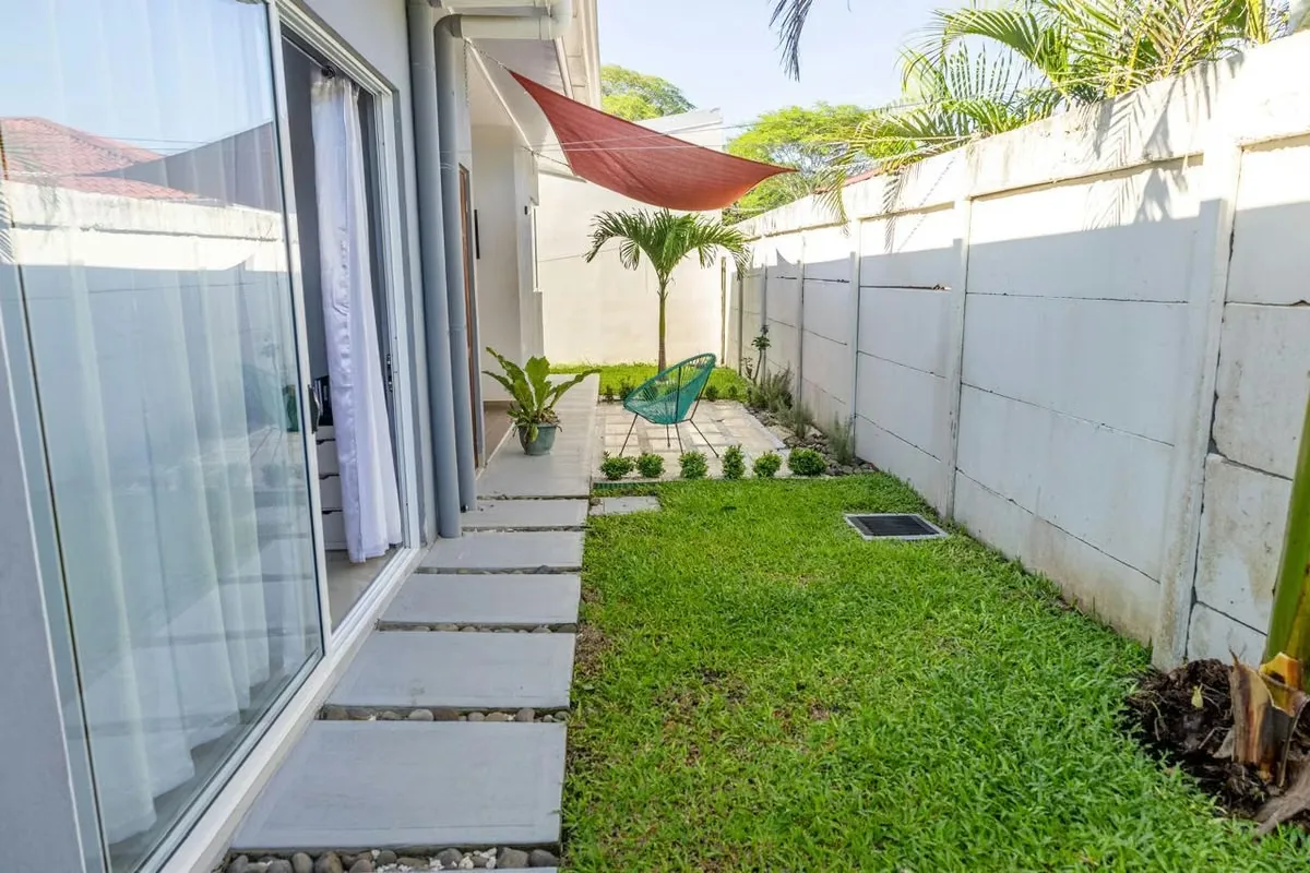 For Sale: Property  – Two Independent Houses Near Punta Leona (MV), photo 11