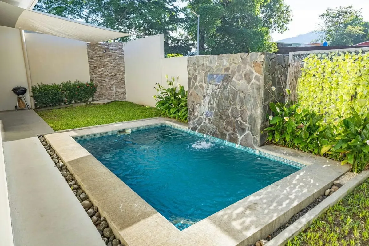 For Sale: Property  – Two Independent Houses Near Punta Leona (MV), photo 3