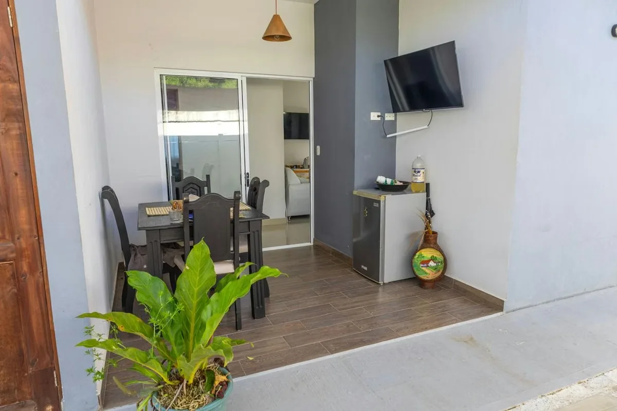 For Sale: Property  – Two Independent Houses Near Punta Leona (MV), photo 7