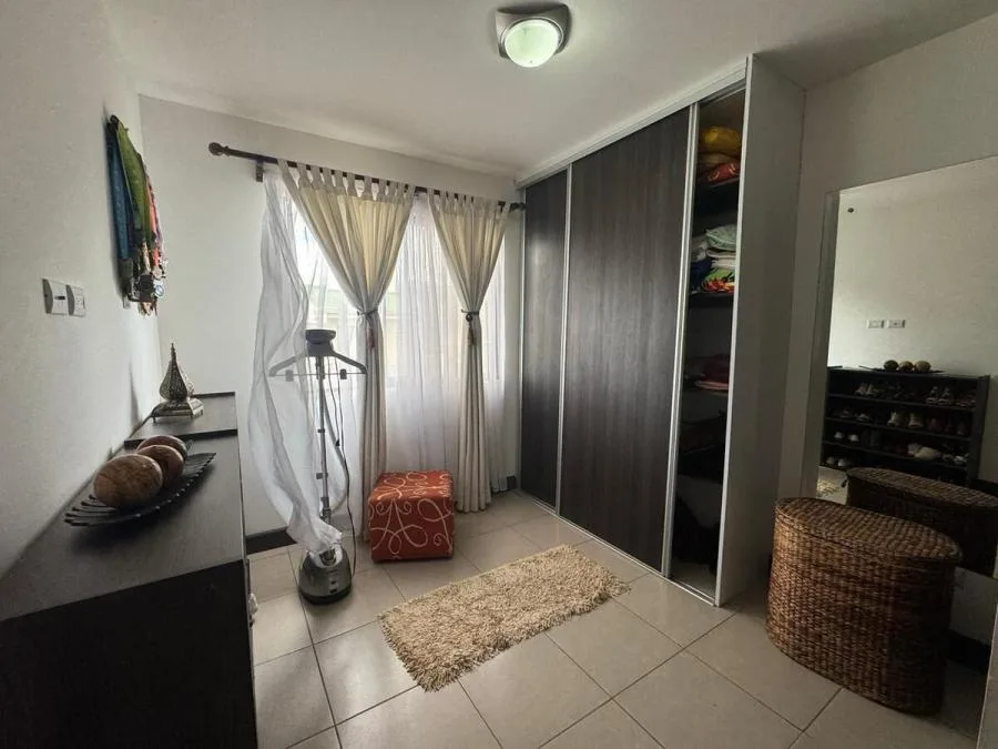 Alquiler de casa amoblada en condominio Valle Alto, Mata de Plátano US$ 1,500 #1999 - Alquiler / Renta en Mata de Platano, photo 10
