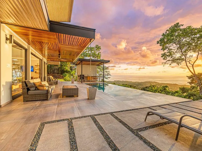 4 Bed Single Family Homes For Sale in Dominical, photo 3