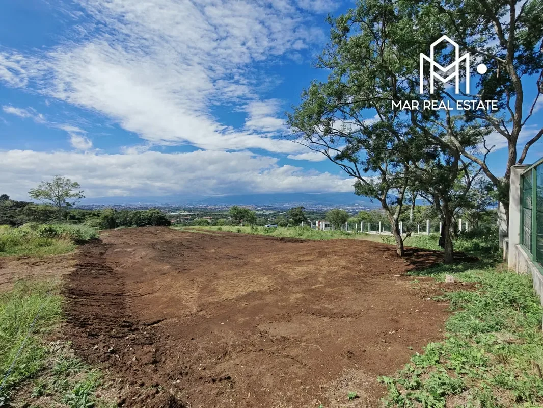 Se presenta una exclusiva oportunidad de inversión o desarrollo residencial en el Condominio Barons, ubicado en Santa Bárbara de Heredia. Este entorno privado y seguro ofrece un clima ..., photo 8