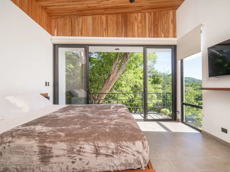 5 Bed Single Family Homes For Sale in Playa Grande, photo 14