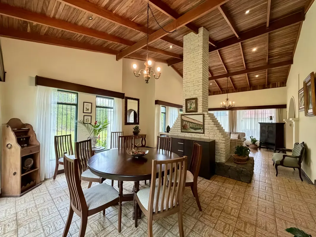 House for Sale in a Gated Community in Curridabat, San José, photo 4