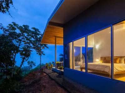 Casa con vista al mar y 2 planteles para constuir, photo 9