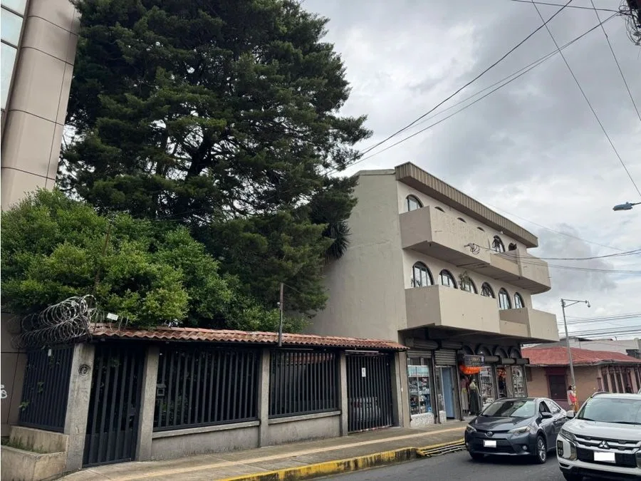 Se vende terreno premiun en el centro de Heredia #1384