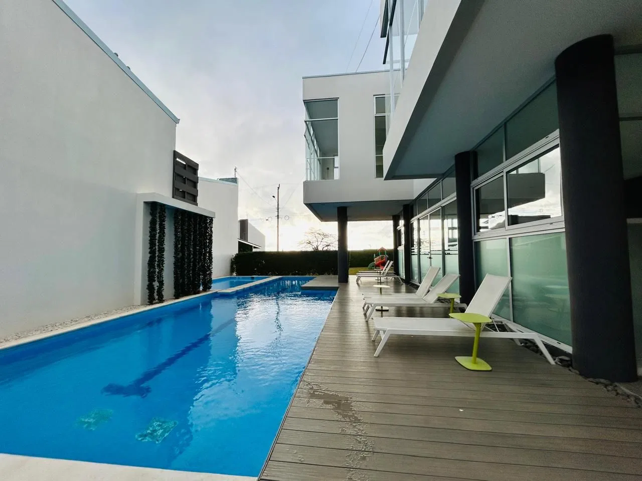 VENTA DE CASA EN CONDOMINIO MONTES DE OCA