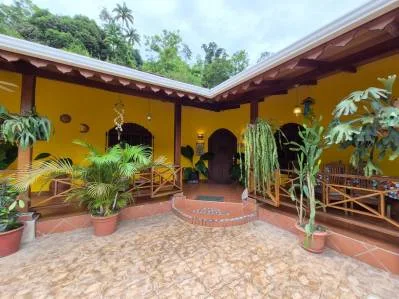 Excepcional Finca Botánica con Gran Potencial
