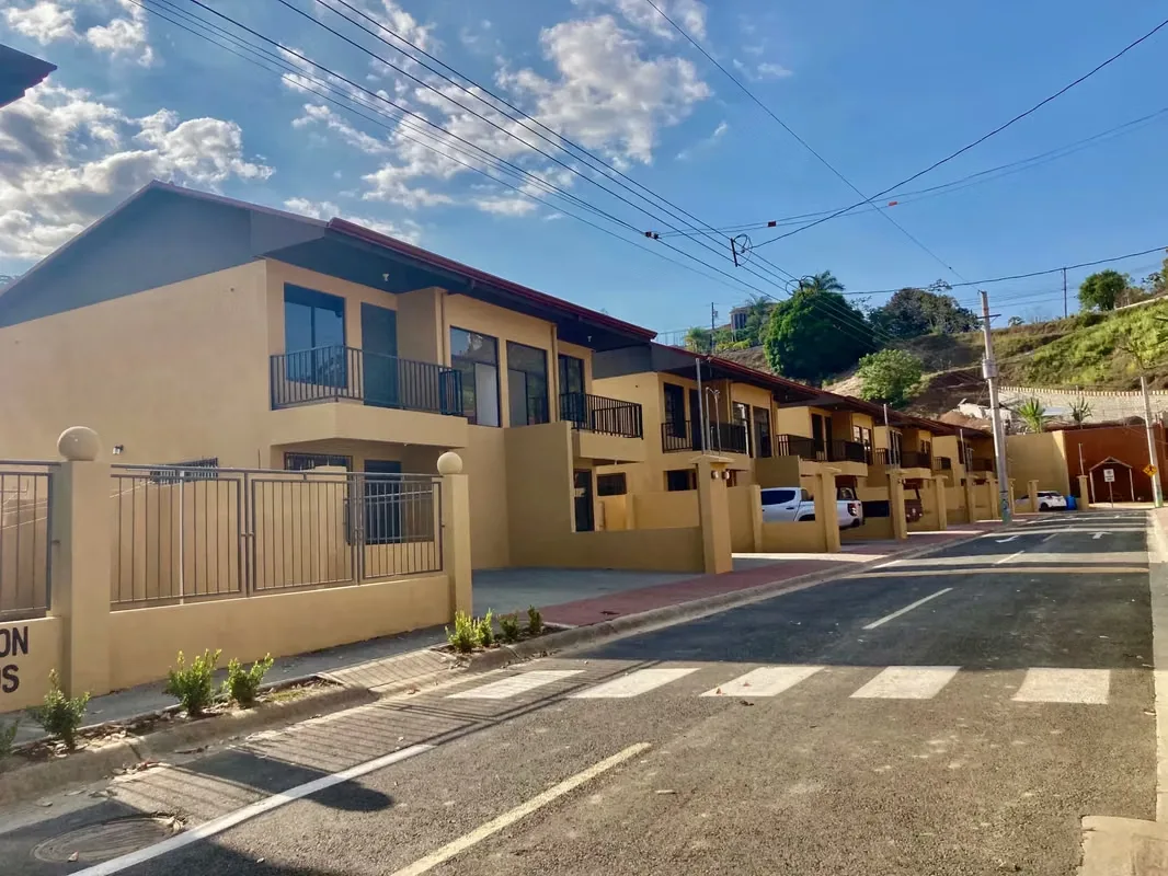 House for sale in Jaco just a few minutes from the beach.
