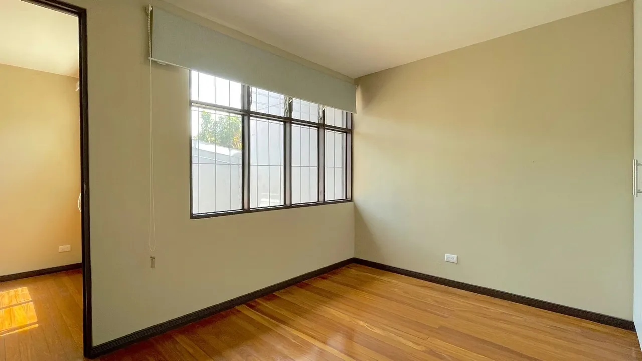 Propiedad con 4 apartamentos en venta para inversión en Motelimar, Goicichea, photo 15