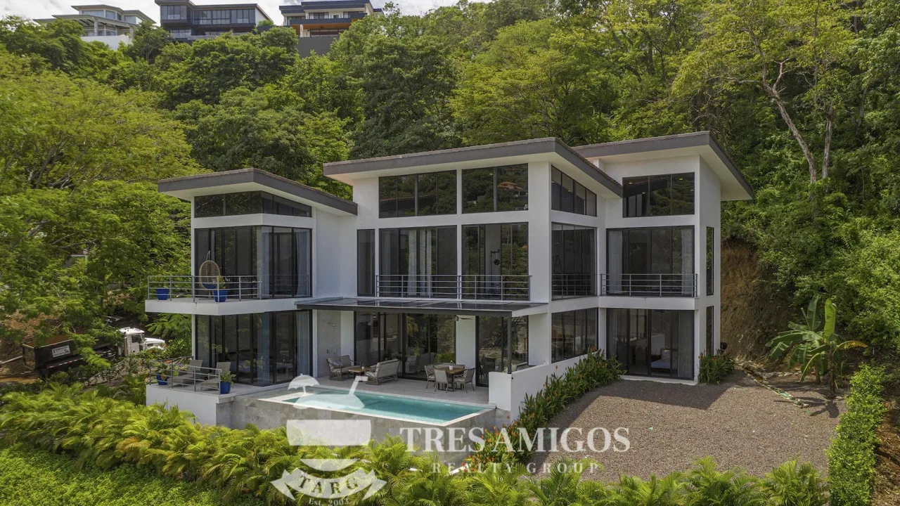VILLA VALLE VERDE PACIFICO LOT 20