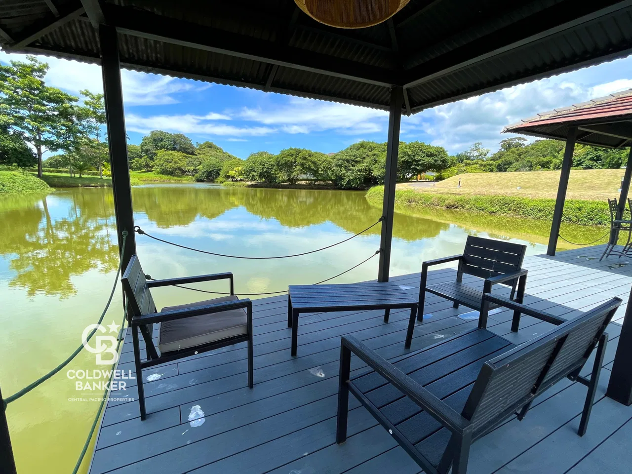 Contemporary Condo with Lake View for Sale