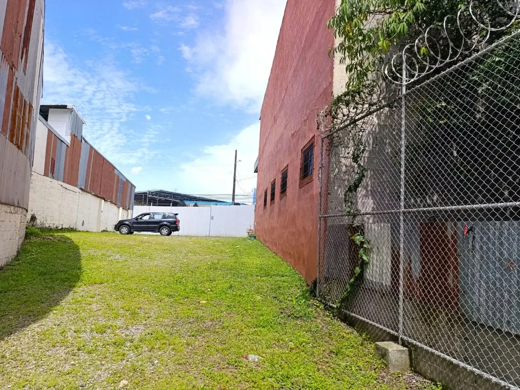 Amplia bodega de 305 m² en alquiler en Goicoechea, excelente ubicación sobre vía principal, photo 6