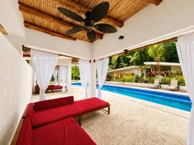 Apartamento llave en mano con vistas al jardín en el corazón de Manuel Antonio, photo 5