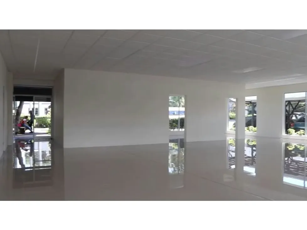 ¡Encuentra la oficina perfecta en este oficentro! Ubicado estratégicamente con acceso privilegiado a ..., photo 2