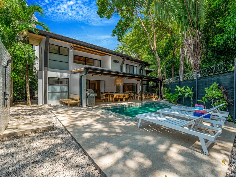 9 Bed Commercial For Sale in Nosara