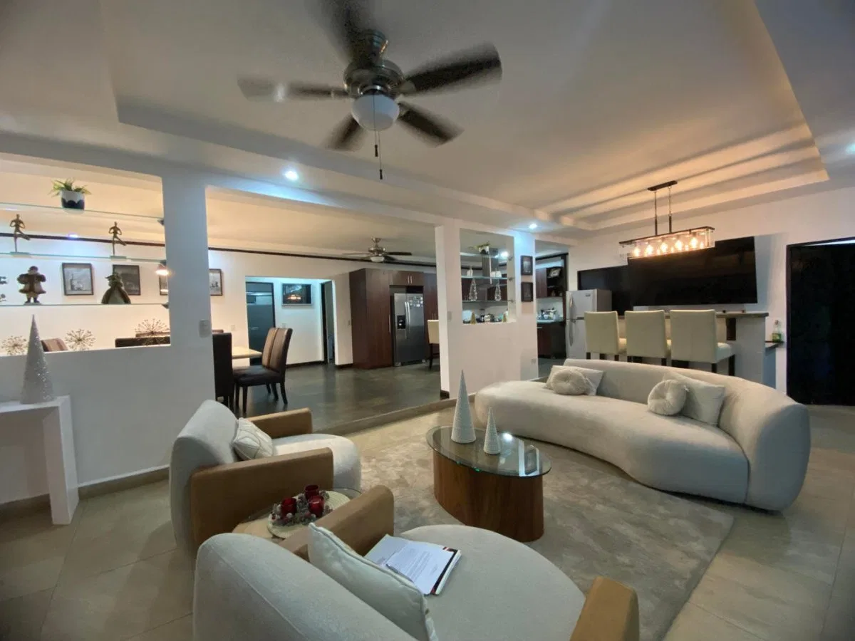 Se vende casa en La Asunción de Belén, Heredia #26-528 - Venta en Belén