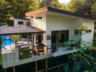 Encantadora casa de 2 dormitorios + estudio ubicada en el corazón de Uvita., photo 6