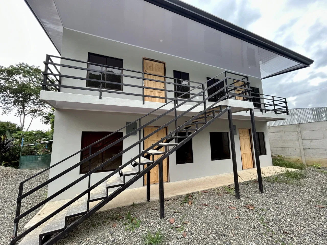 PRIME 4-UNIT APARTMENT COMPLEX IN UVITA – IDEAL INVESTMENT OPPORTUNITY