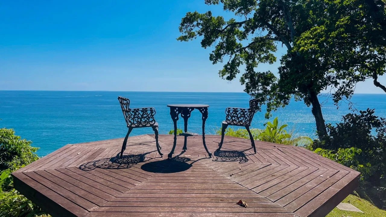 BEACHFRONT COLONIAL ESTATE IN ESCALERAS, photo 7