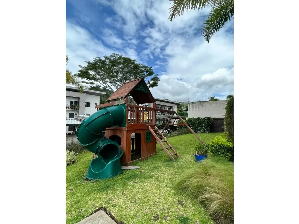 This modern apartment is located in Santa Ana, San José, conveniently close to schools and major roads. Built in 2018, it offers 91 m² of living space and a total area of 106 m². ..., photo 7