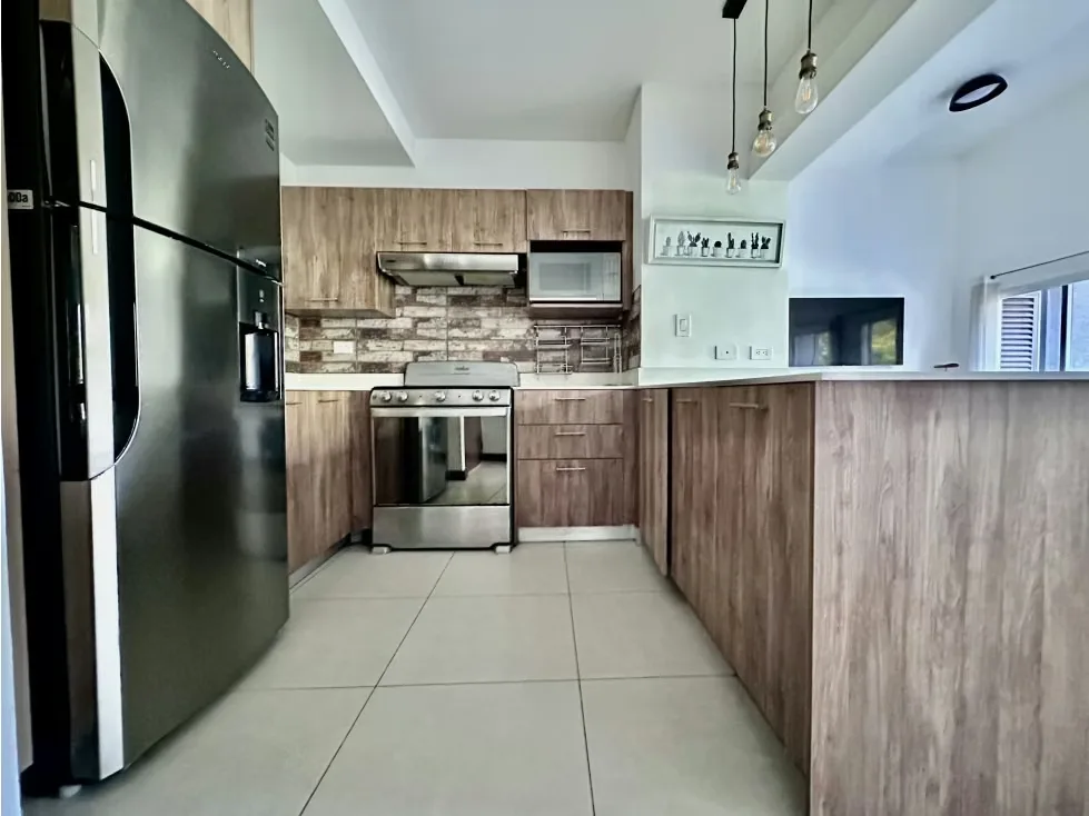 This modern apartment is located in Santa Ana, San José, conveniently close to schools and major roads. Built in 2018, it offers 91 m² of living space and a total area of 106 m². ..., photo 10