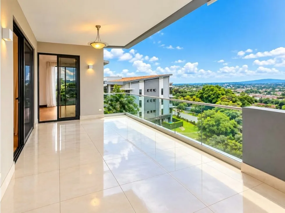 Exclusivo apartamento de súper lujo en Flats 21, Lomas del Valle, con acabados espectaculares y una distribución diseñada para disfrutar amplitud, elegancia y comodidad. Cuenta con 2 ...