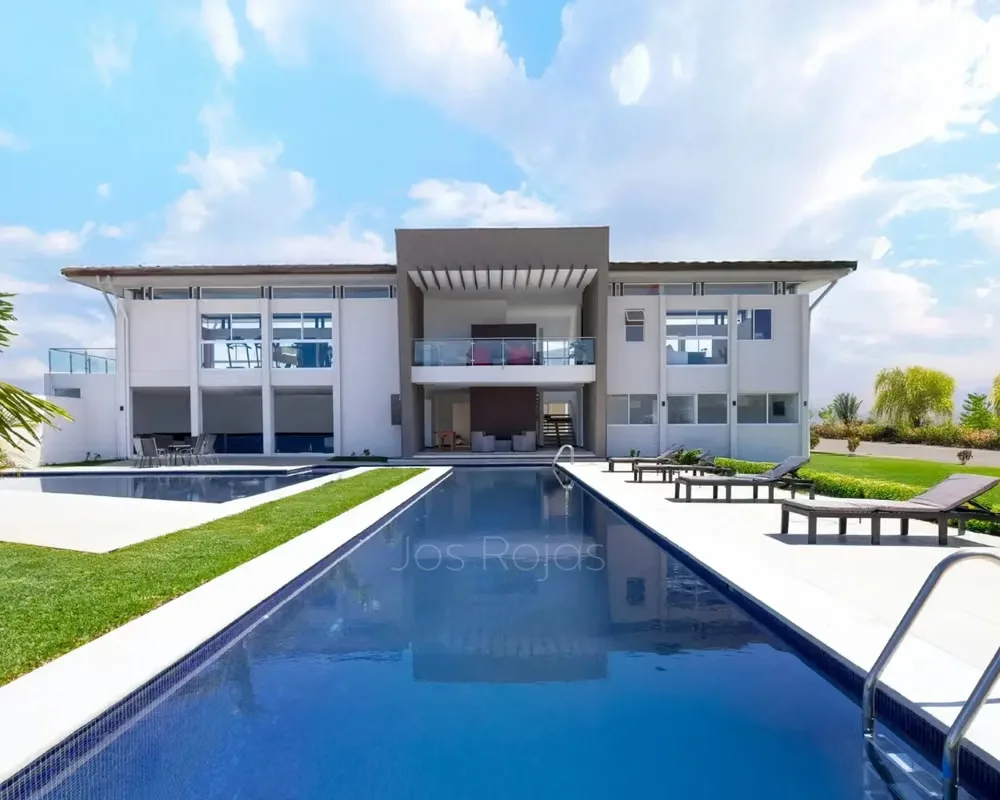 Casa nueva para estrenar en alquiler en condominio con amenidades en La Ribera de Belén