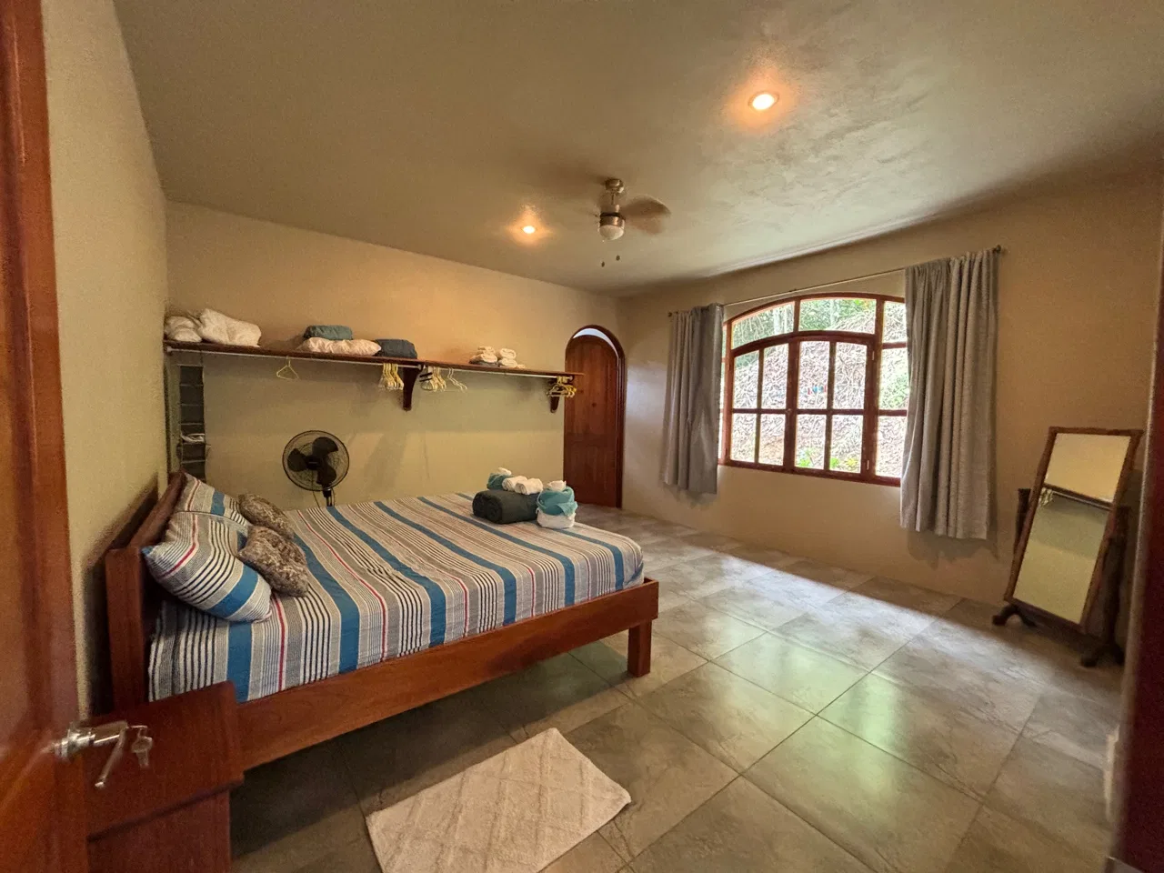 3-BEDROOM MOUNTAIN VIEW HOME WITH NATURE AND RIVER AROUND – 14 ACRES, photo 11