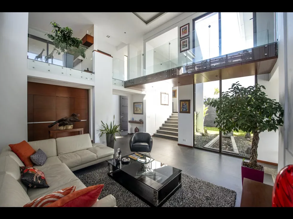 Exclusiva Residencia Contemporánea en el Exclusivo Condominio Santo Tomás, Santo Domingo de Heredia. Con rápido acceso al comercio y servicios de Santo Domingo de Heredia. Ideal ..., photo 6