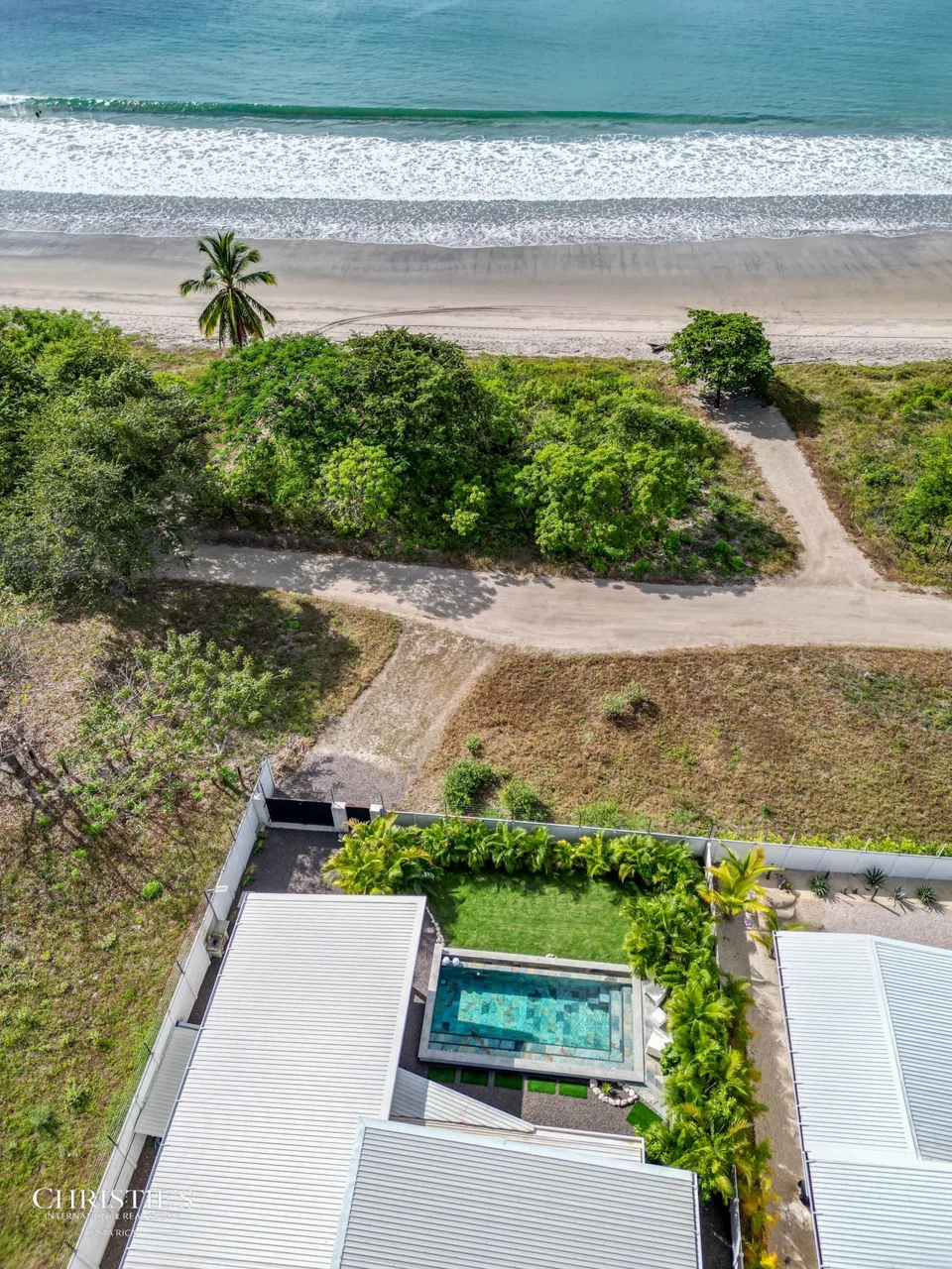 Antemar Estate – Exclusive Beachfront Fourplex, photo 27