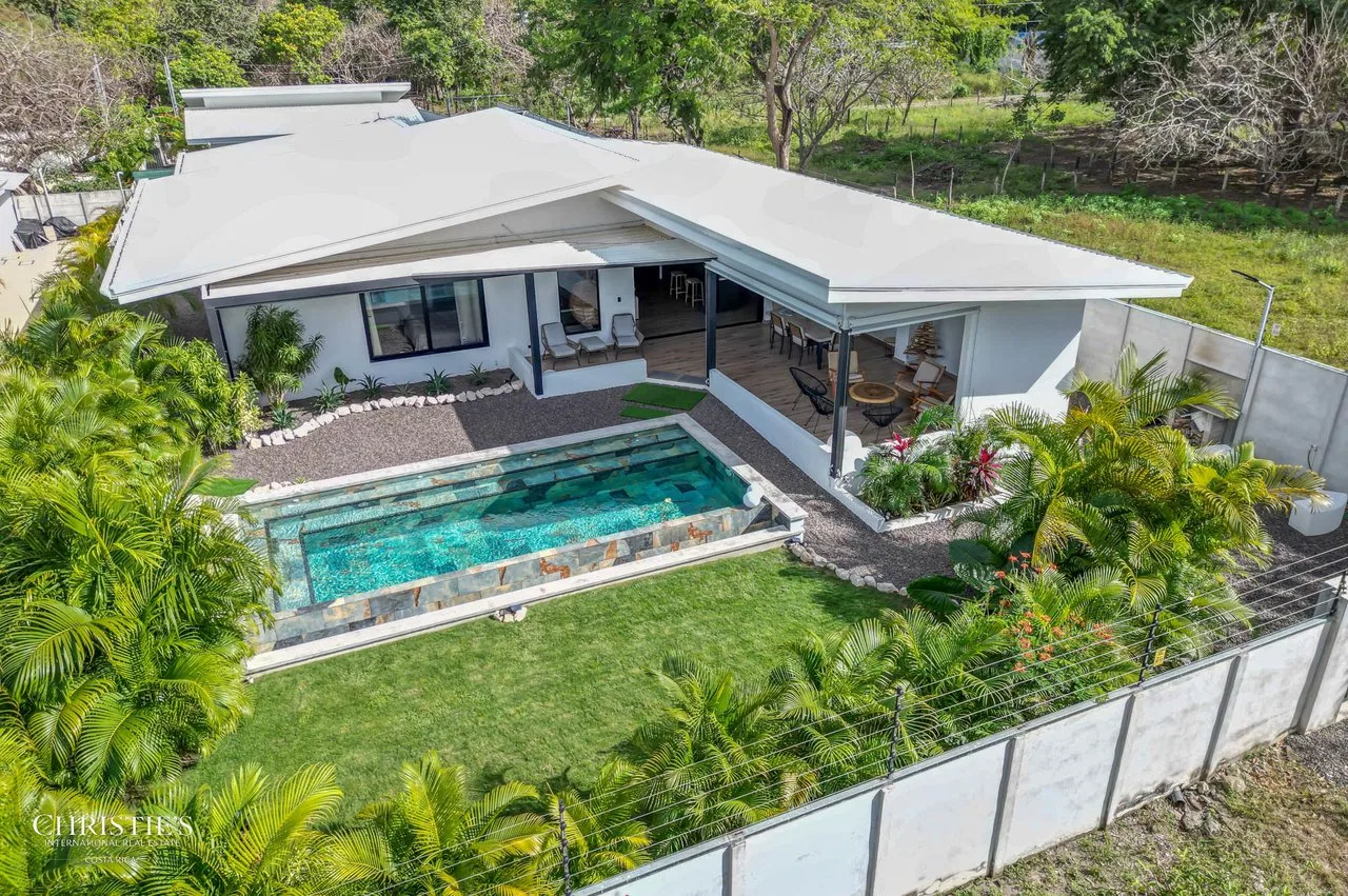 Antemar Estate – Exclusive Beachfront Fourplex, photo 28