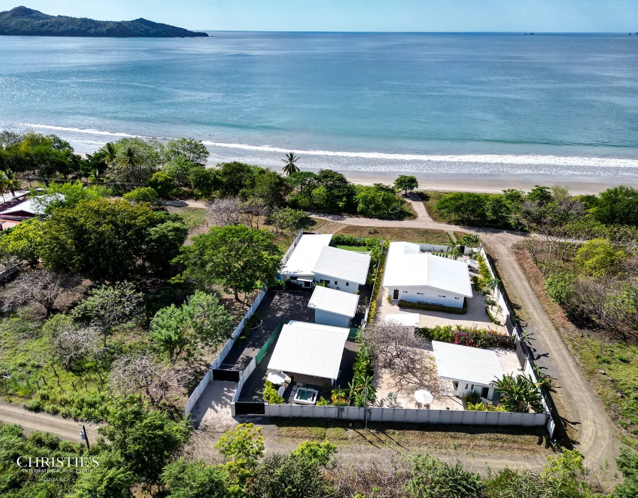 Antemar Estate – Exclusive Beachfront Fourplex, photo 32