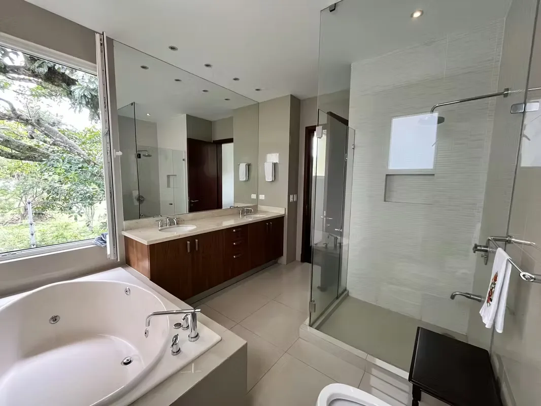Hermosa casa en condominio estilo contemporáneo, el condominio tiene 12 casas lo que lo hace muy exclusivo., photo 14