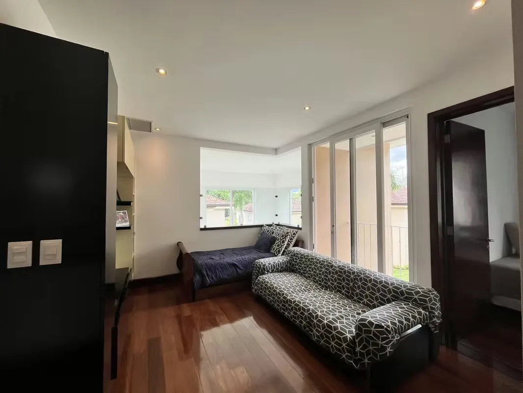 Hermosa casa en condominio estilo contemporáneo, el condominio tiene 12 casas lo que lo hace muy exclusivo., photo 6