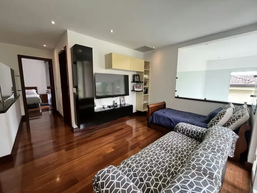 Hermosa casa en condominio estilo contemporáneo, el condominio tiene 12 casas lo que lo hace muy exclusivo., photo 7