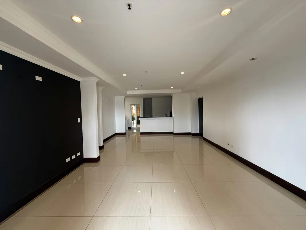 Apartment for rent in Torres del Lago, Sabana Sur | 2 bedrooms | 138 m² | $1,700
