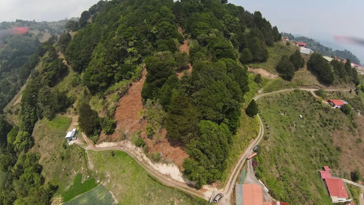 Land for sale with views of mountains in La Luchita, Dota ID 21355, photo 3