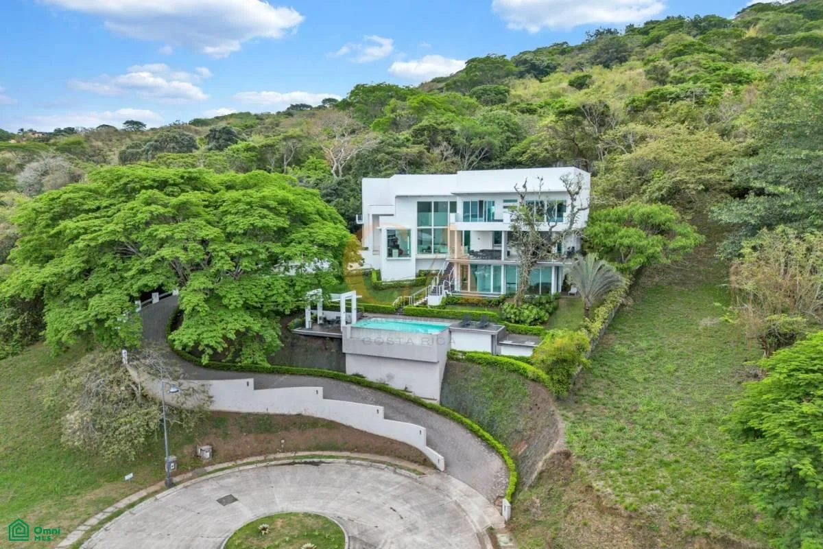 Modern Luxury Home, 798 sqm, infinity pool, property 2525 sqm, Ciudad Colón, photo 3