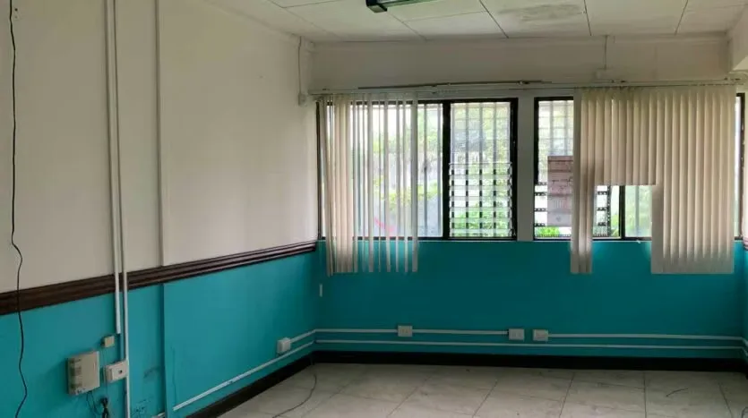 Code: 118099 Take advantage of this unique investment opportunity! This 2-level commercial building is strategically located in Zapote, just 700 metres from the social security ..., photo 8