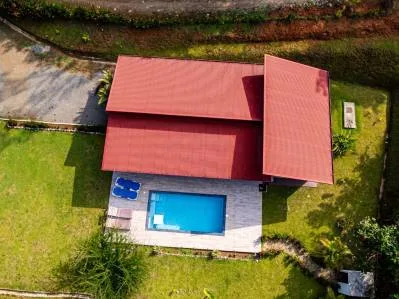Private Tropical Oasis with Modern Finishes – 5,000 m² Lot near Playa Ventanas & Uvita, photo 4