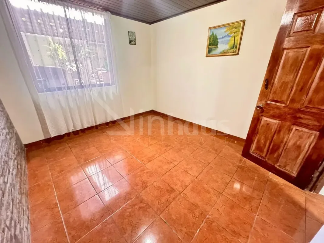 Dos niveles definen esta propiedad de 200 metros cuadrados de construcción sobre un lote de 160 metros cuadrados, diseñada para familias que priorizan la comodidad y una distribución ..., photo 11